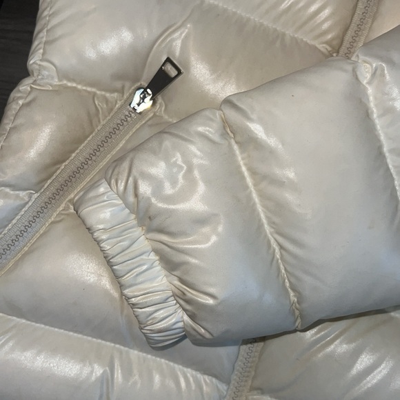 Womens Moncler Coat - Picture 7 of 13